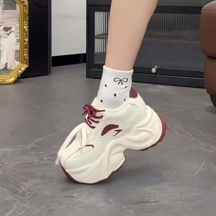 Women Chunky Sneaker with innovative cushioning system and breathable surface structure Mune Fashion