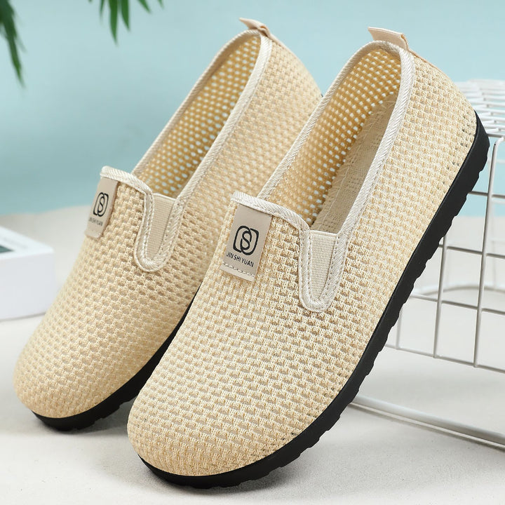 Women's breathable knitted slippers with elastic entry and cushioning EVA outsole Mune Fashion
