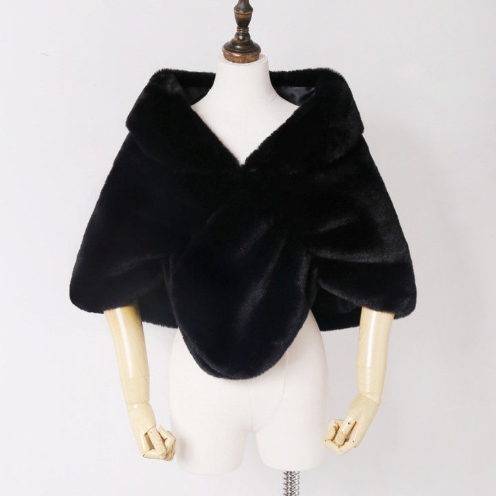 Women Elegant Faux Fur Stole in Capelet Cut Mune Fashion