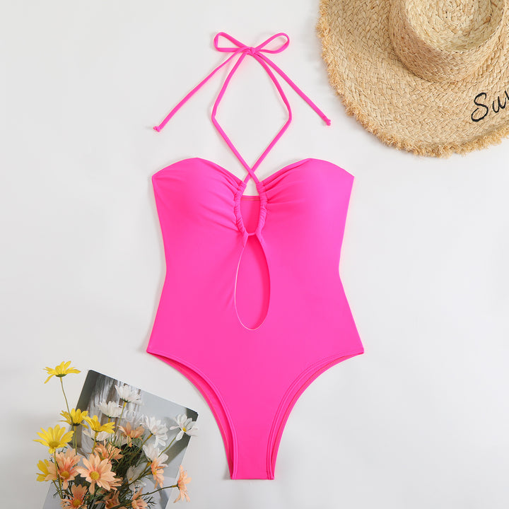 Ladies Trendy One-Piece Swimsuit with Playful Cut-Out Mune Fashion
