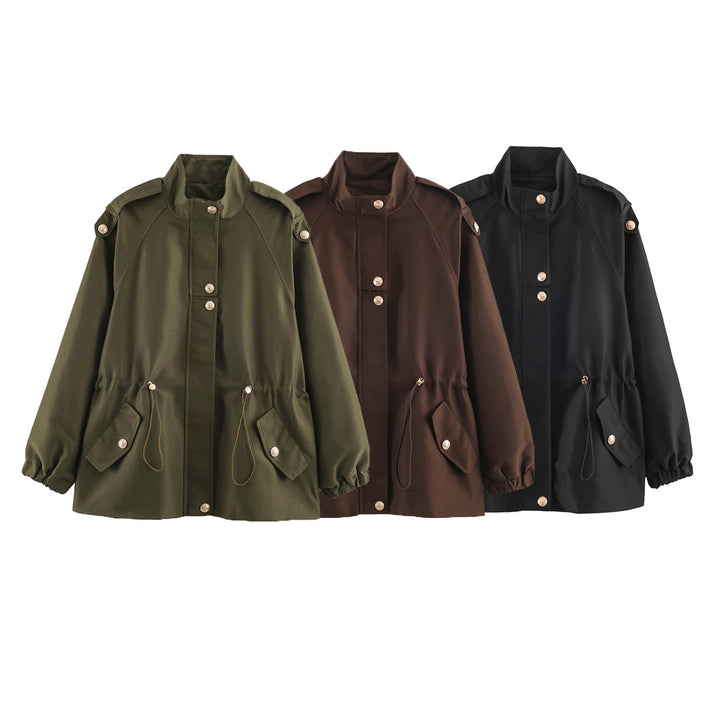 Women's short jacket in utility style with drawstring, raglan sleeves and metal button placket Mune Fashion