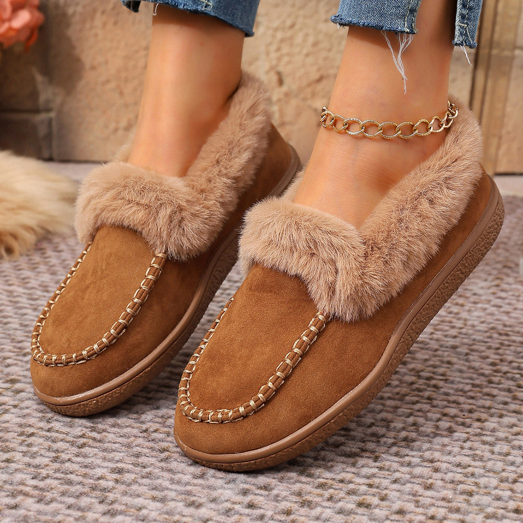 Women Padded Moccasin Slippers with Faux Fur Trim and Decorative Stitching Mune Fashion