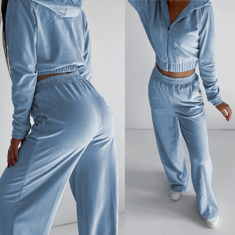 Women's short cut thermo fleece set with half front zipper and high comfort waistband Mune Fashion
