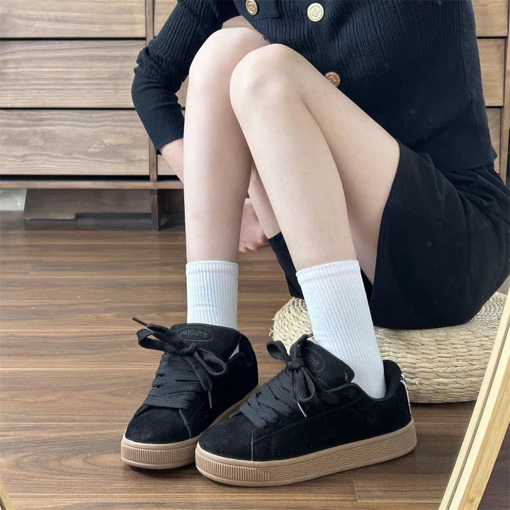 Ladies sporty sneakers made of high-quality suede with non-slip sole Mune Fashion