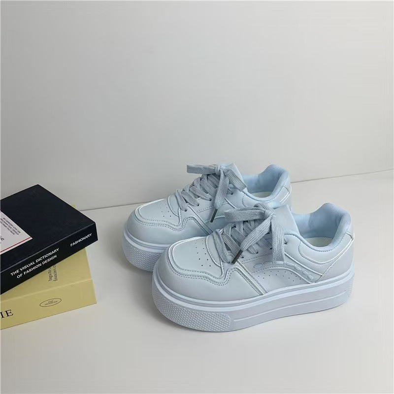 Women Platform Sneakers with trendy design and cushioning sole Mune Fashion