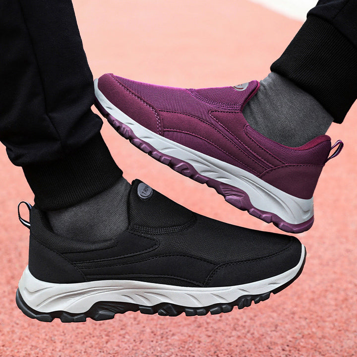 Women nan sporty Slip-On trekking sneakers with breathable textile upper, elastic entry, and profiled outdoor sole Mune Fashion