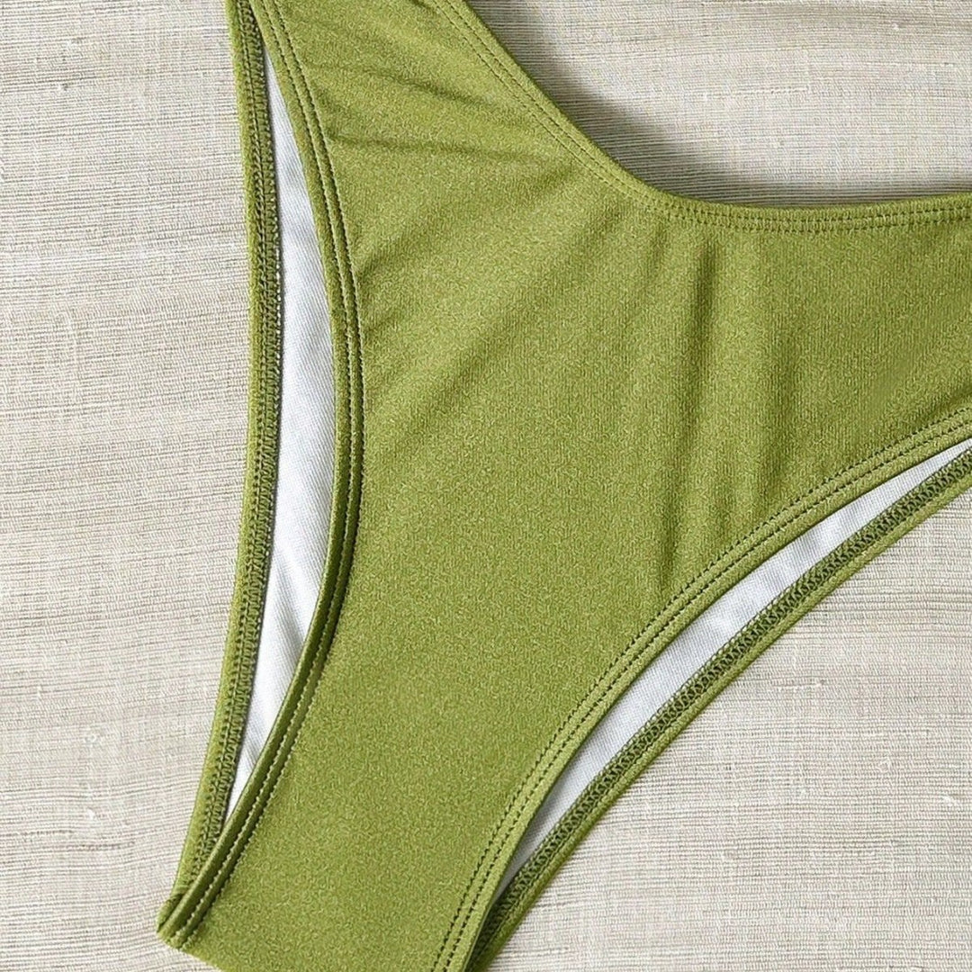 Ladies High-Quality Bikini with Elegant Underwire Design Mune Fashion