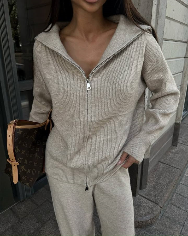 Ladies sporty zip sweater Mune Fashion
