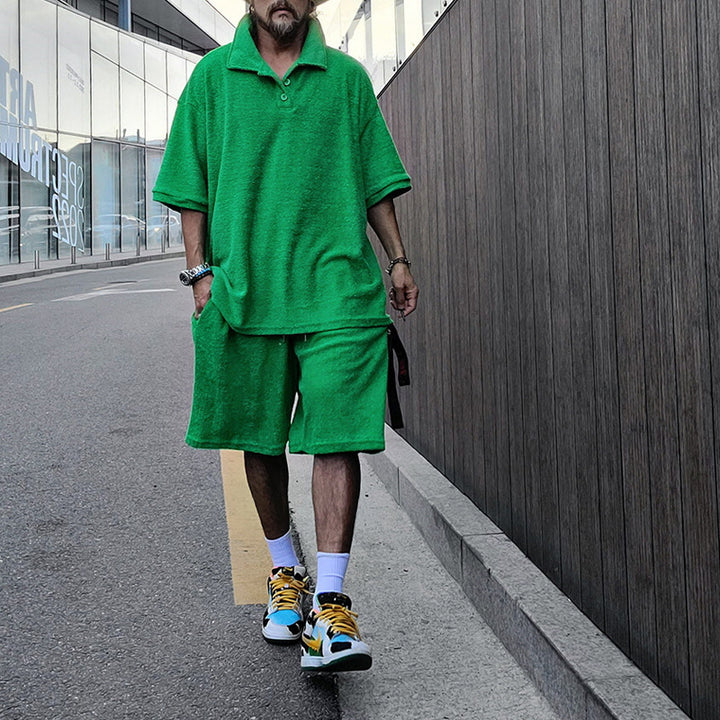 Men's urban wide leisure set with Henley collar, extended loose-fitting shirt and knee-length jersey shorts Mune Fashion