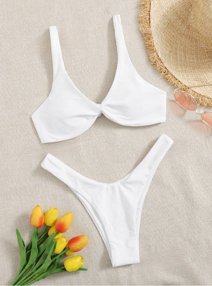 Women's bikini set with stylish knot details Mune Fashion