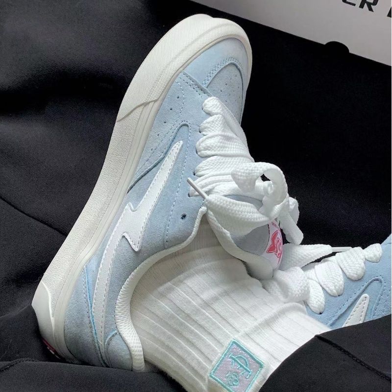 Women Sporting Sneakers with High-Quality Suede and Mesh Combination Mune Fashion