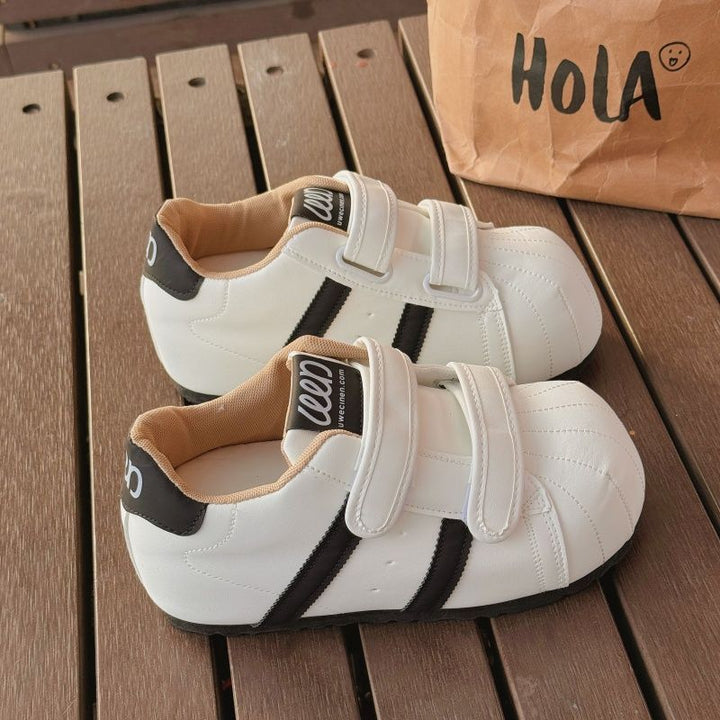 Ladies sneakers with double Velcro closure and padded insole Mune Fashion