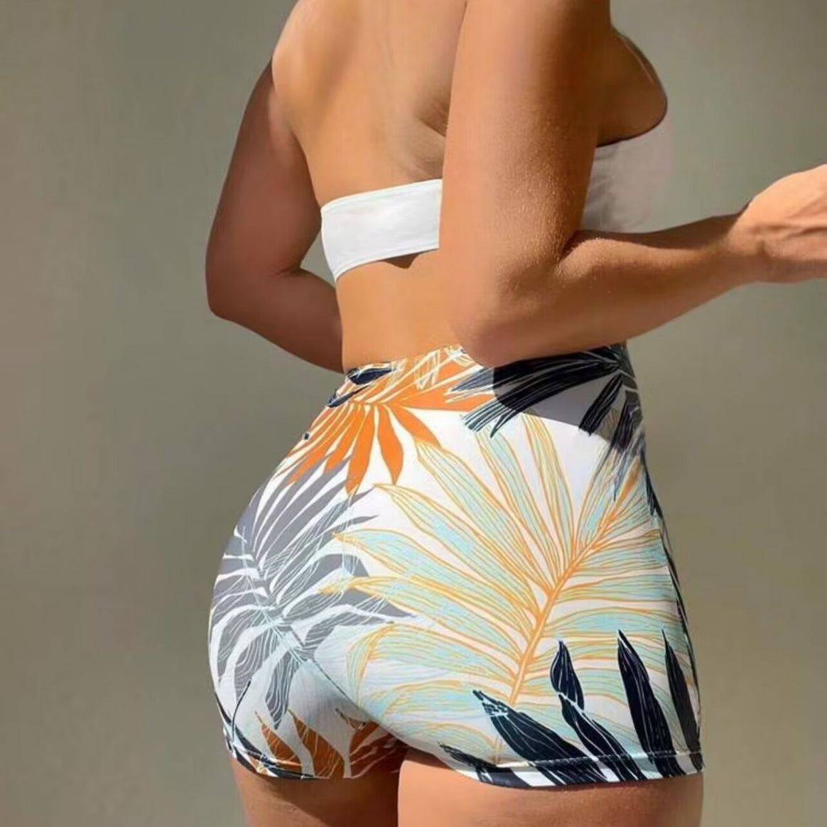 Women's bikini set with high-cut skirt bottom and elegant knot Mune Fashion