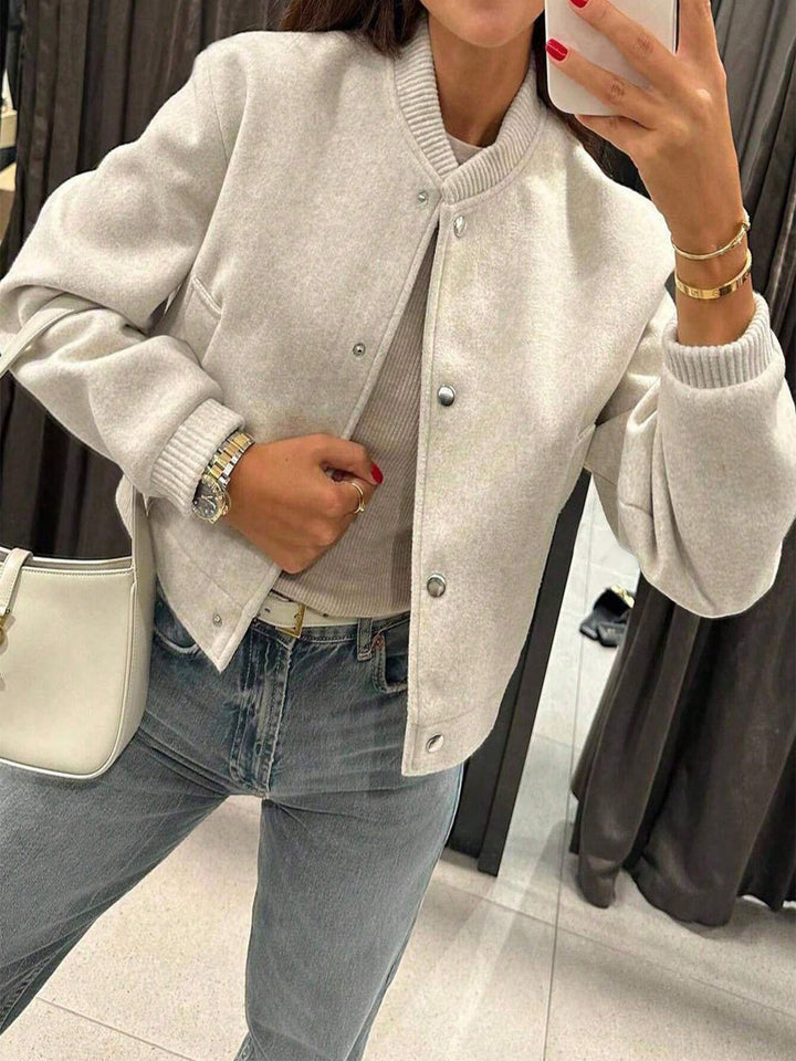 Women's short bomber-style jacket made of teddy fleece with ribbed cuffs Drune