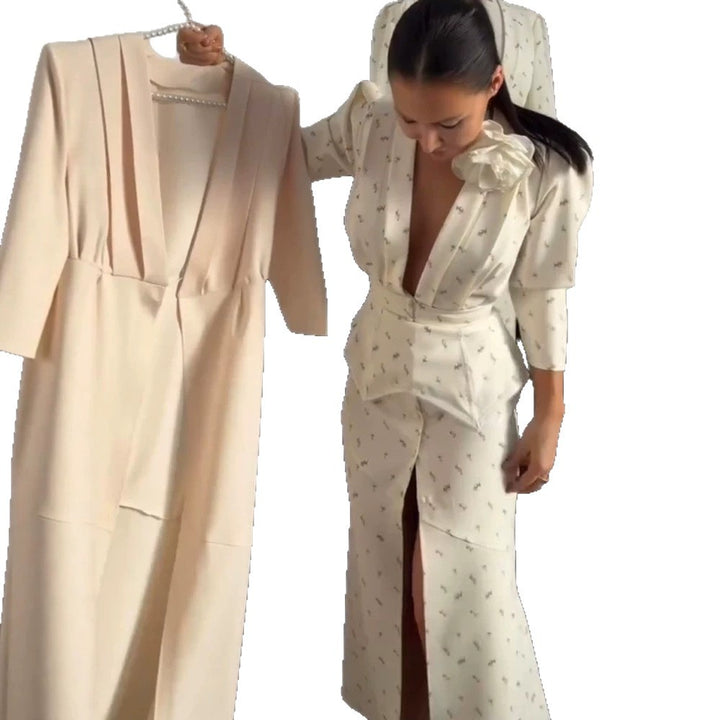 Women tailored pantsuit set with deep V-neck, structured peplum waist and fine floral jacquard Mune Fashion