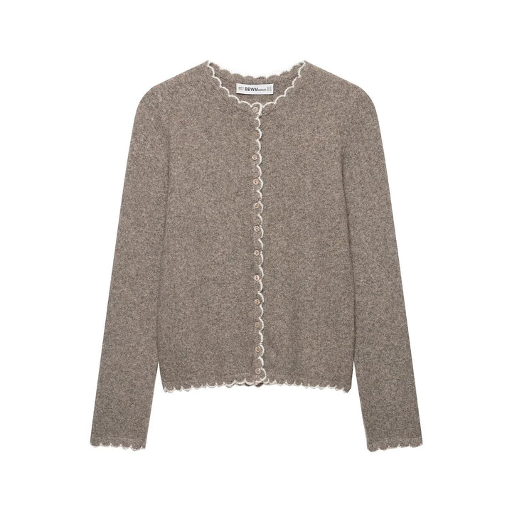 Ladies fine knit cardigan with shell edge and mother-of-pearl buttons Mune Fashion