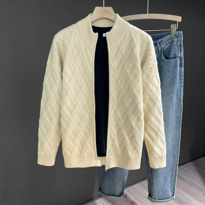 Women's cardigan with elegant cable knit pattern Mune Fashion