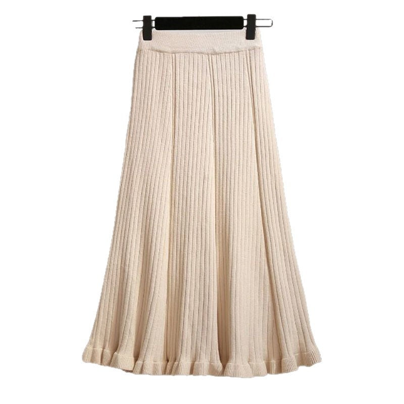 Women's Pleated Skirt with Voluminous Hem Mune Fashion