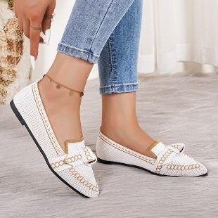 Women's woven lace slippers with decorative bow and padded comfort footbed Mune Fashion