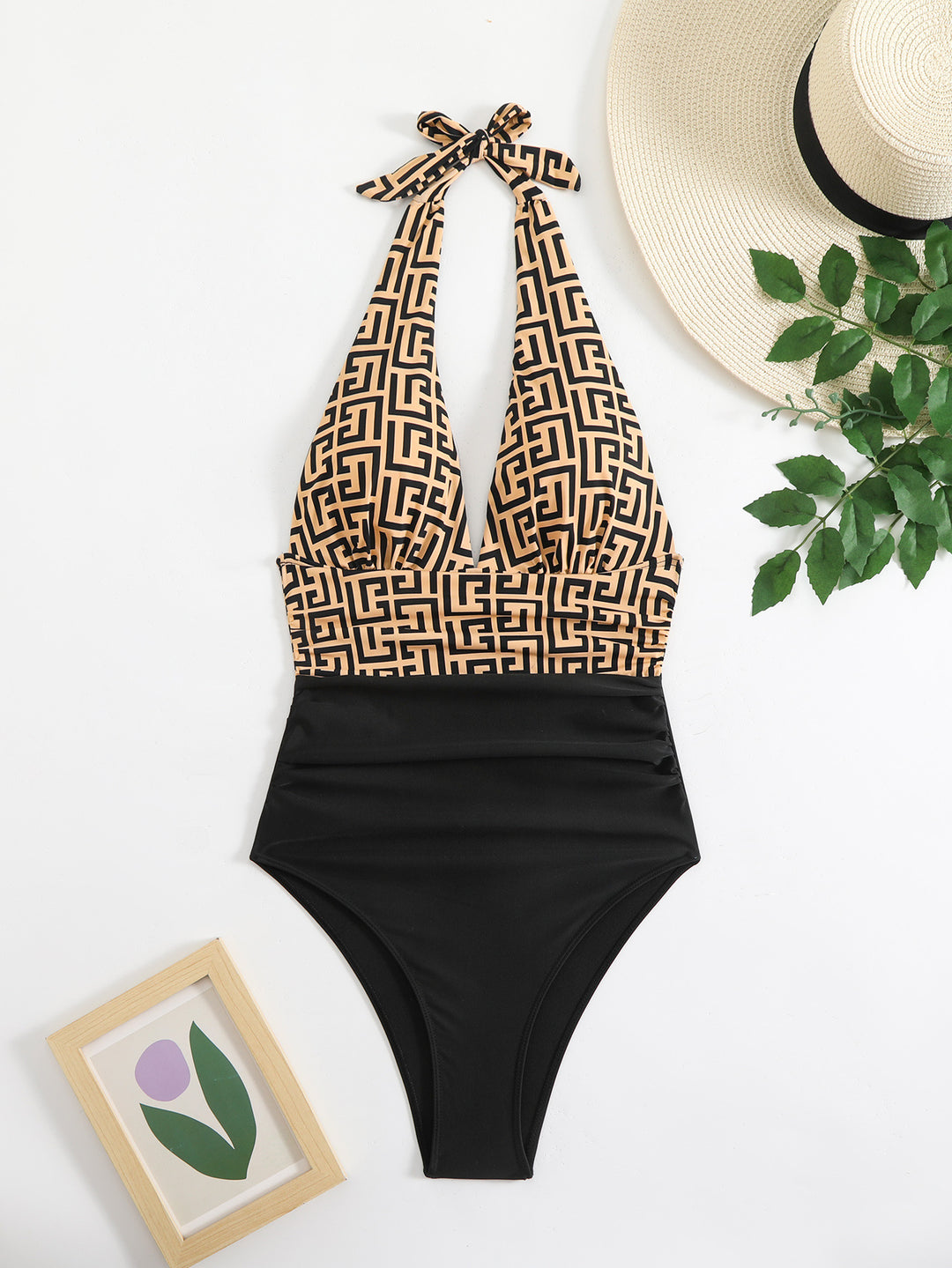 Women's high-cut swimsuit with fashionable pattern Mune Fashion