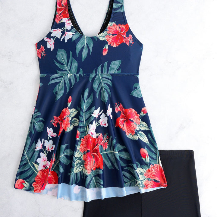 Ladies Tankini set with floral design and adjustable top Mune Fashion