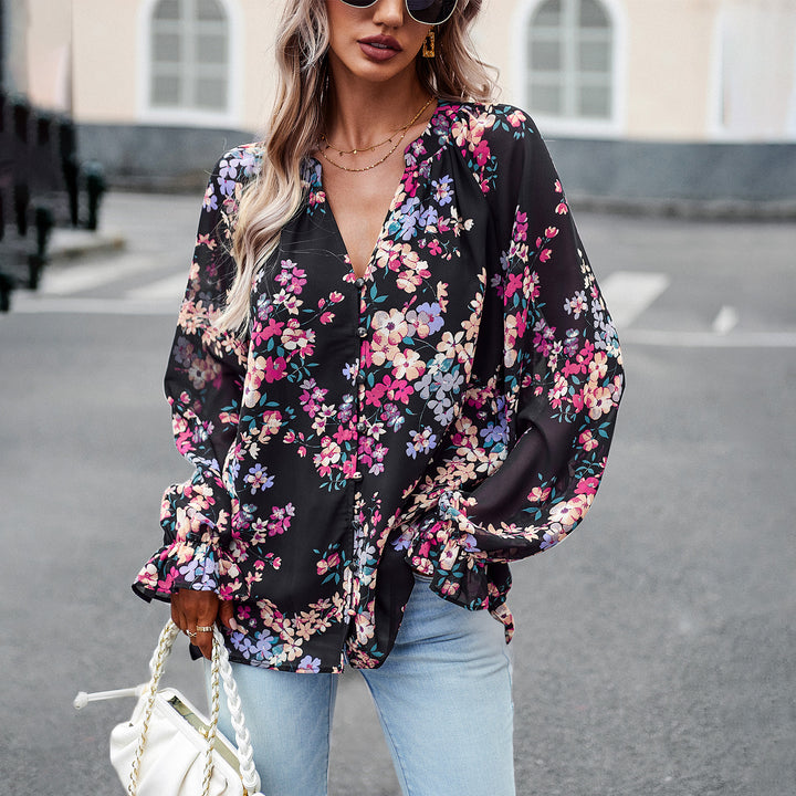 Women nan Chiffon blouse with floral all-over print, V-neck, button placket and tied cuffs Mune Fashion