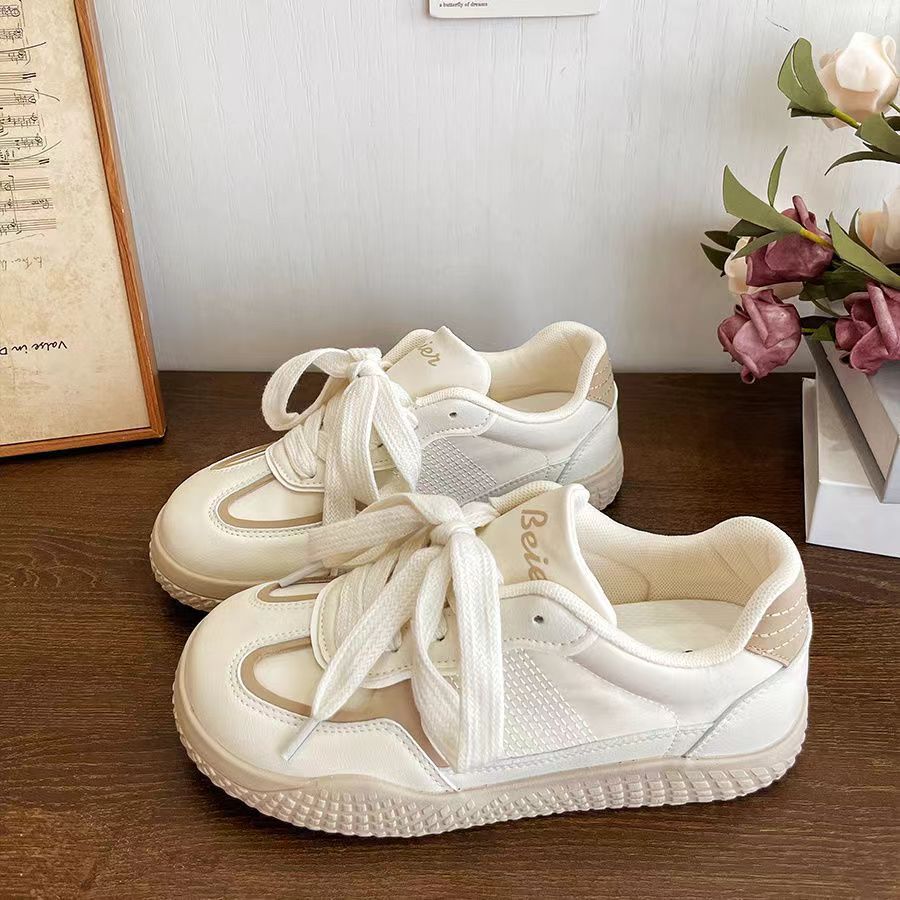 Women's sneakers with breathable surface structure and soft sole Mune Fashion