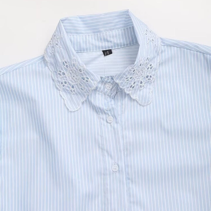 Women's Cropped Blouse with Embroidered Lace Collar and Crochet Lace Hem Mune Fashion