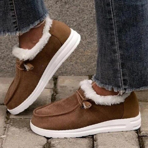 Women's Padded Moccasin Slippers with Teddy Lining and Cushioning Rubber Sole Mune Fashion