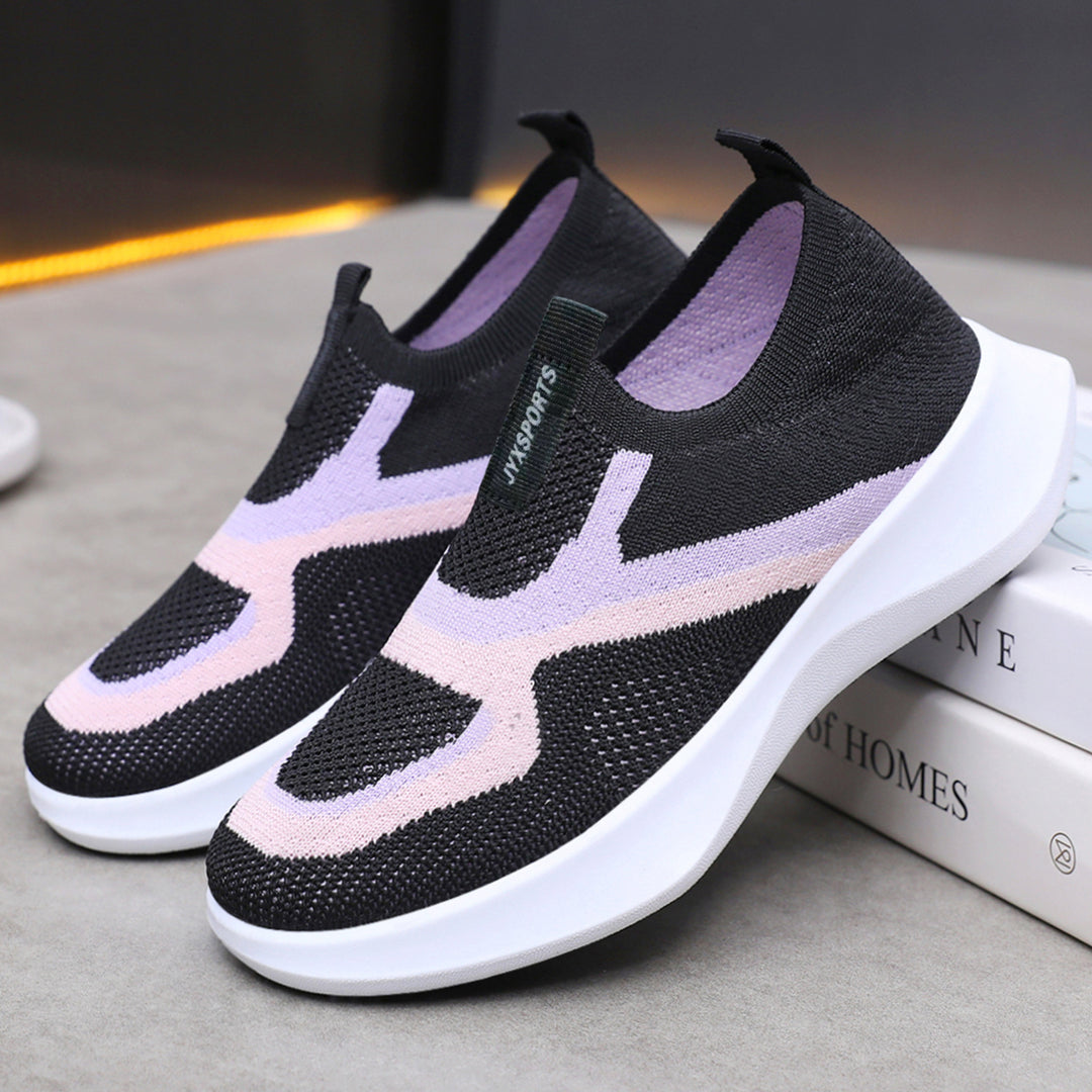 Women's seamless knitted sock sneakers with elastic entry, breathable mesh structure, and lightweight EVA cushioning Mune Fashion