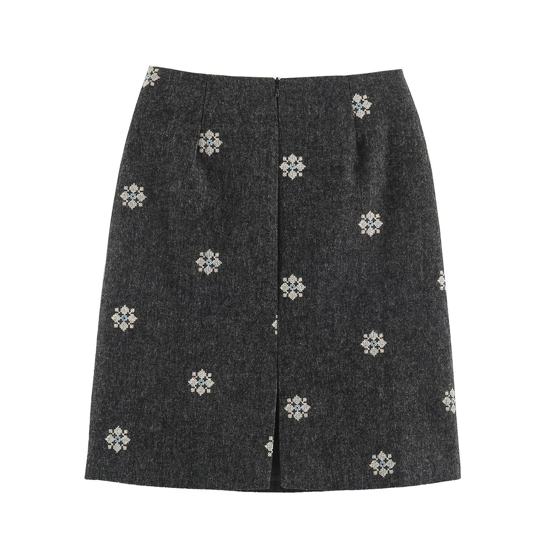 Women's wool blend pencil skirt with embroidered floral motifs and central slit Mune Fashion