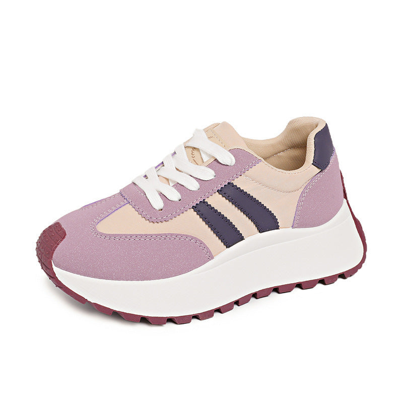 Women sporty sneakers with cushioned sole and breathable surface Mune Fashion