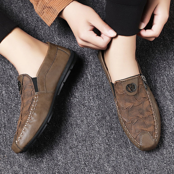 Men's elegant leather-look slip-ons with decorative zipper, hand-stitched moccasin seam and flexible comfort sole Mune Fashion