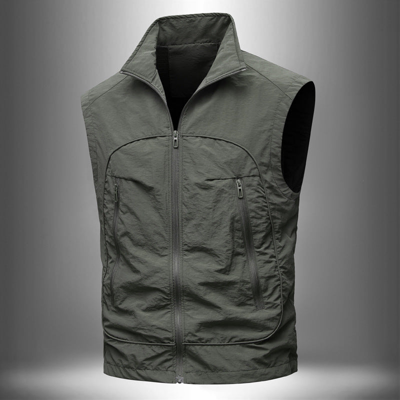 Men's Lightweight Technical Utility Vest with Standing Collar and Water-Repellent Zipper Pockets Mune Fashion