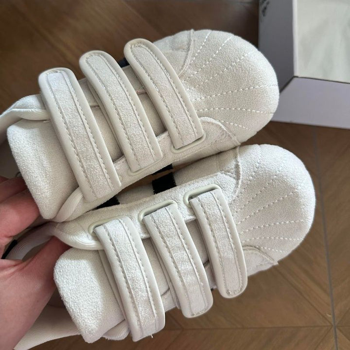 Women's sneakers with practical Velcro fastening and soft suede upper Mune Fashion