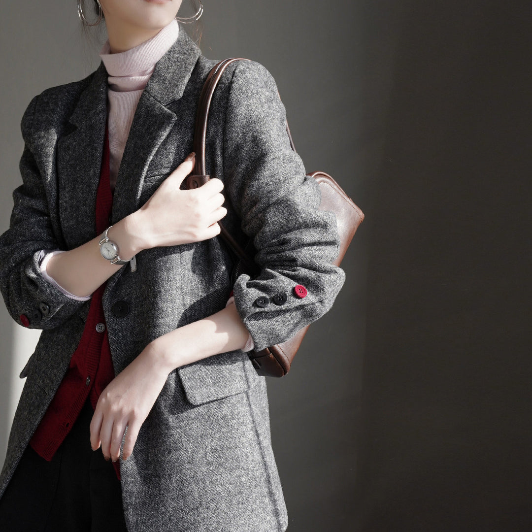 Women Elegant Wool Blazer with Fashionable Cut Mune Fashion