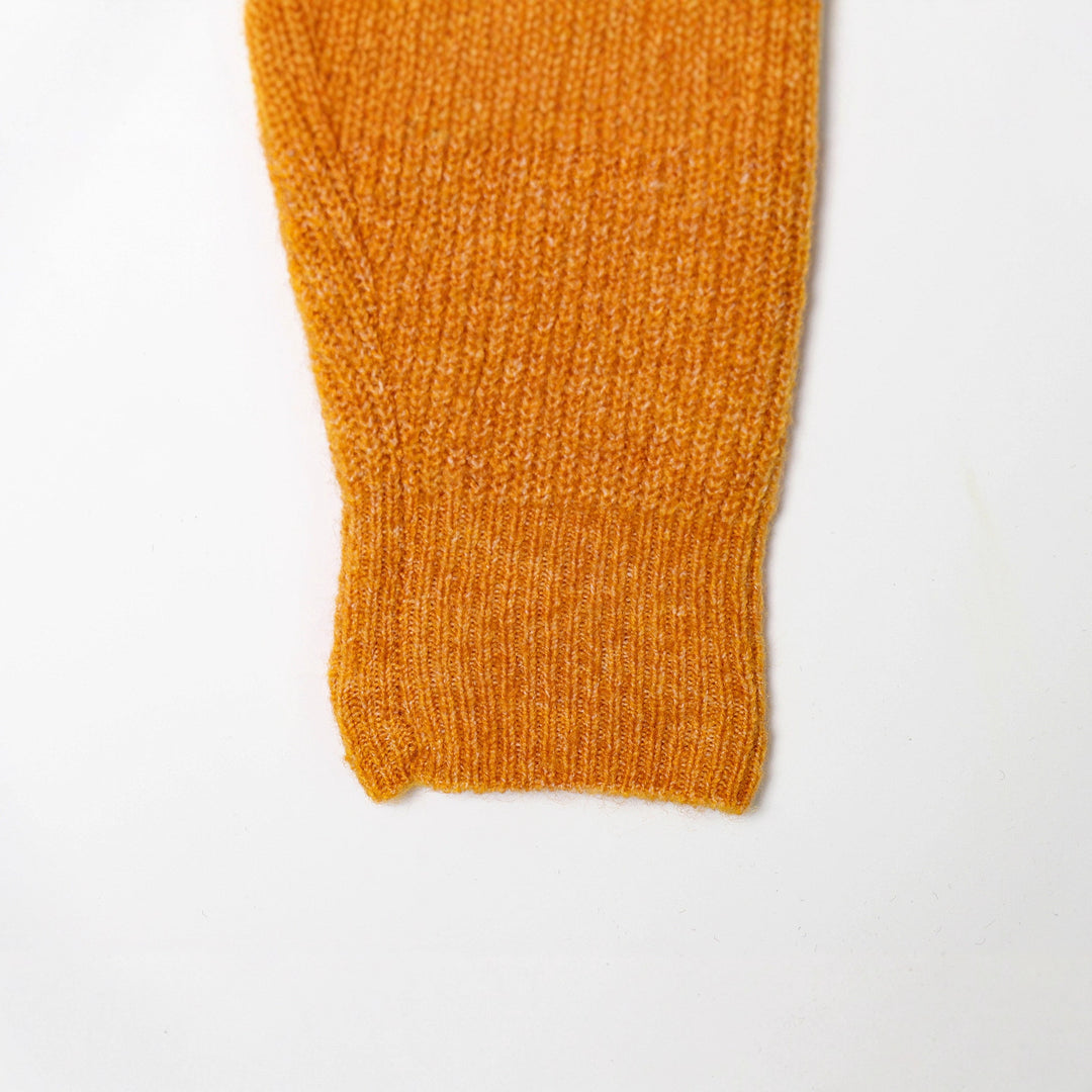 Ladies knitted fine-knit pullover with round neckline and cropped silhouette Mune Fashion