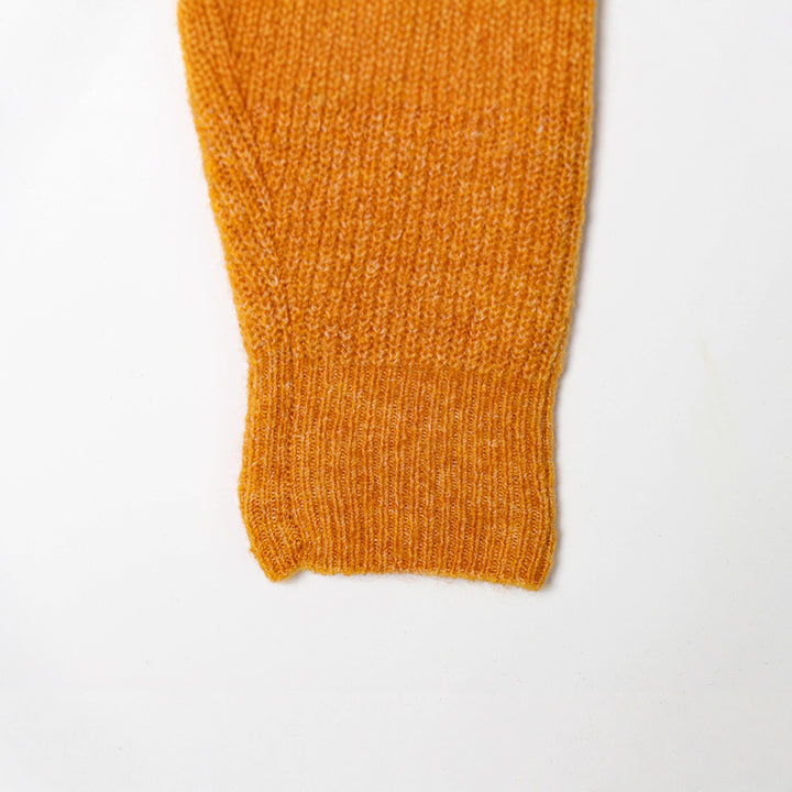 Ladies knitted fine-knit pullover with round neckline and cropped silhouette Mune Fashion