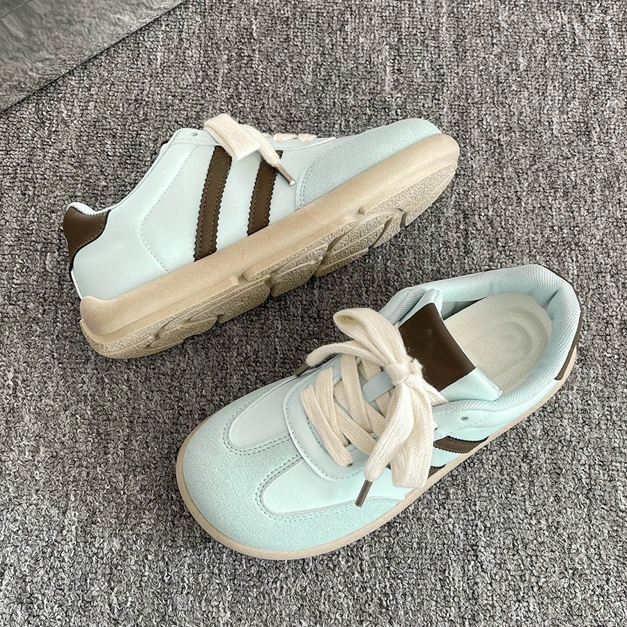Women's fashionable sneakers with sporty design and comfortable cushioning Mune Fashion
