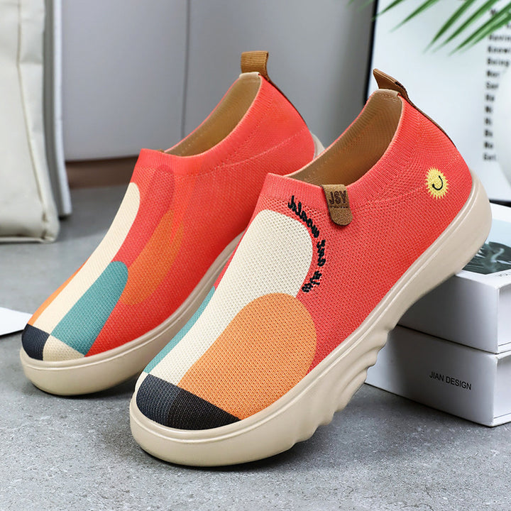 Women's knitted slip-on sneaker with playful stitch application and shock-absorbing EVA platform sole Mune Fashion