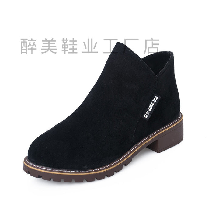 Women ankle-height suede-look ankle boots with side zipper, profiled rubber sole and comfortable block heel Mune Fashion