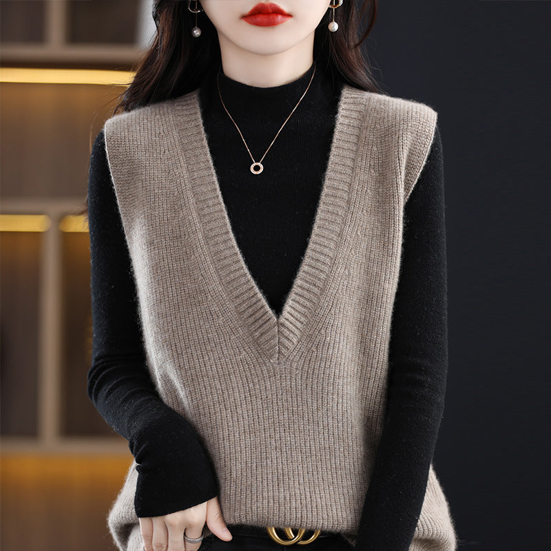 Women's Knit Long Vest with Deep V-Neck and Fine Rib Structure Mune Fashion