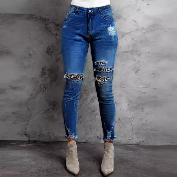 Women Stretch Skinny Jeans with High Waist, Knee Ripped Details and Leo Underlay Mune Fashion