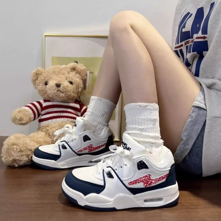 Women casual sneakers with innovative cushioning technology Mune Fashion