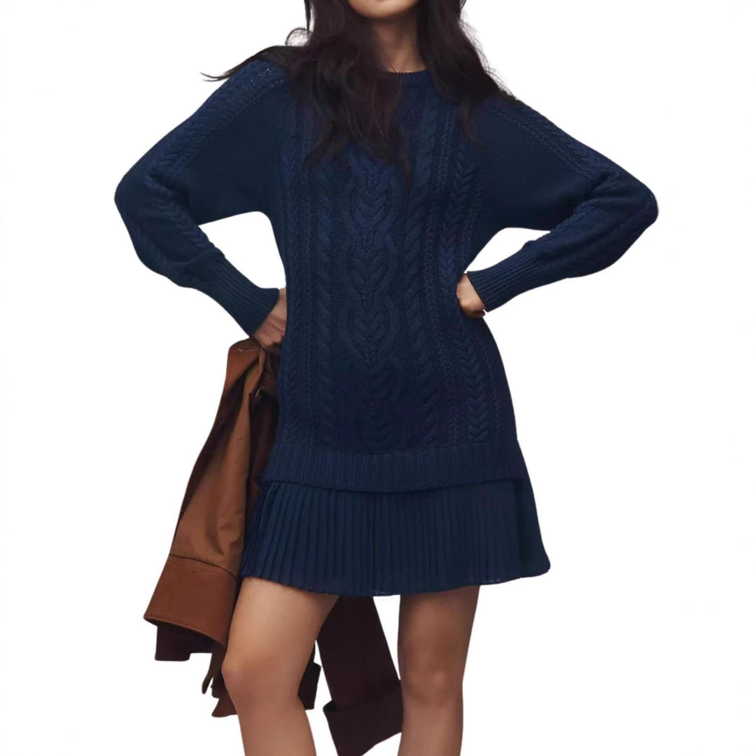 Women's cable knit sweater with tunic cut, cable pattern and ribbed cuffs Mune Fashion