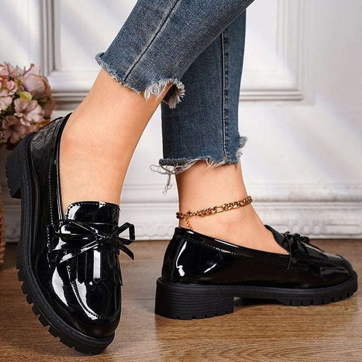 Women nan patent leather tassel loafers with fringed vamp and profiled rubber sole Mune Fashion