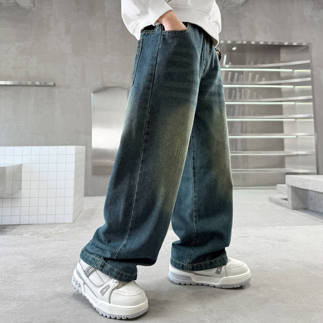 Women's loose jeans in urban style with practical pockets Mune Fashion