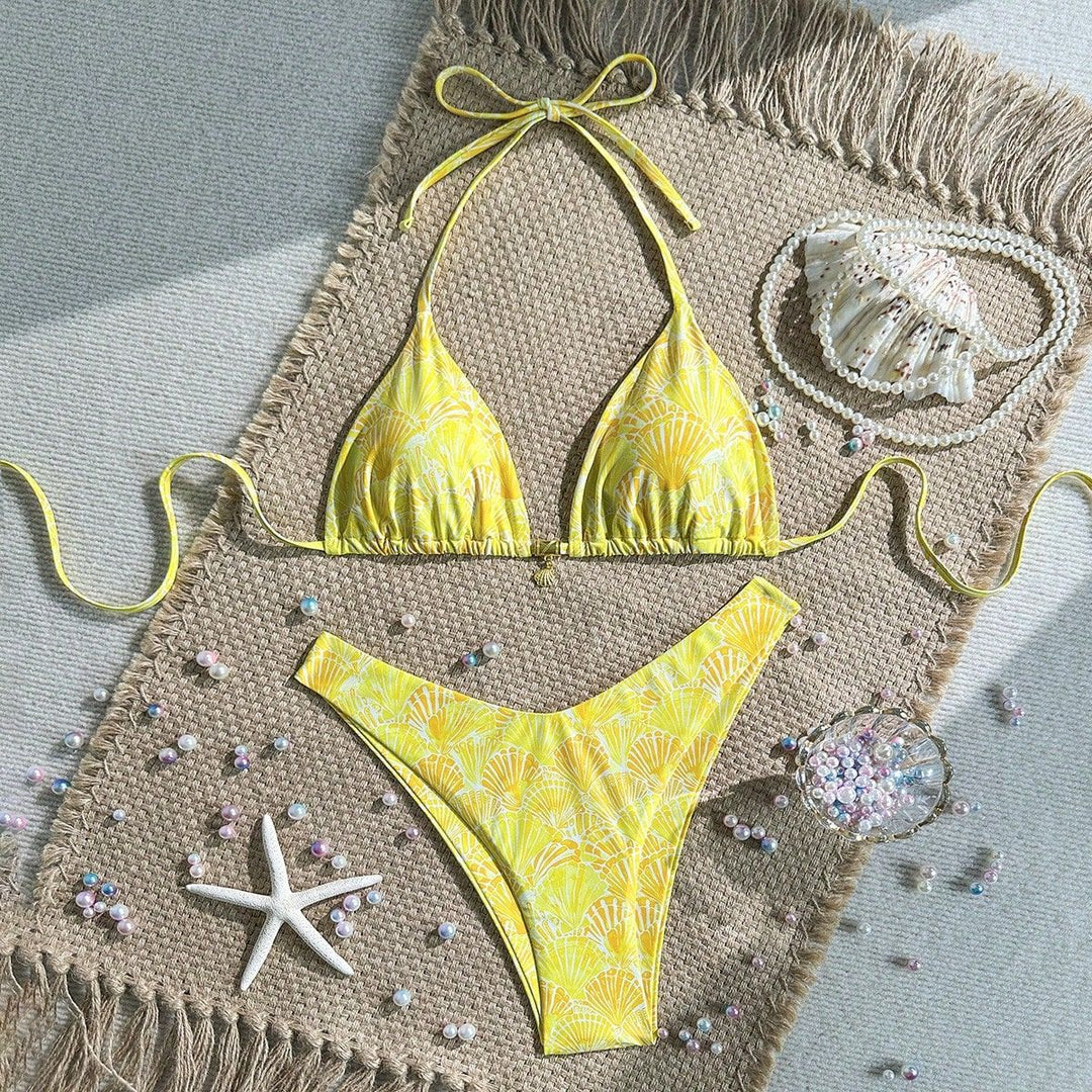 Women Triangle Bikini with Floral Patterns Mune Fashion