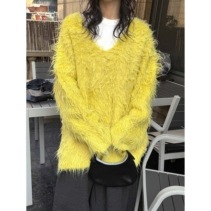 Women's Fluffy V-Neck Sweater in Shaggy Look Mune Fashion