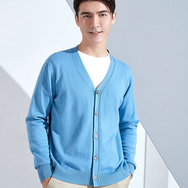 Men's Lightweight Fine Knit Cardigan with V-Neck and Business Silhouette Mune Fashion